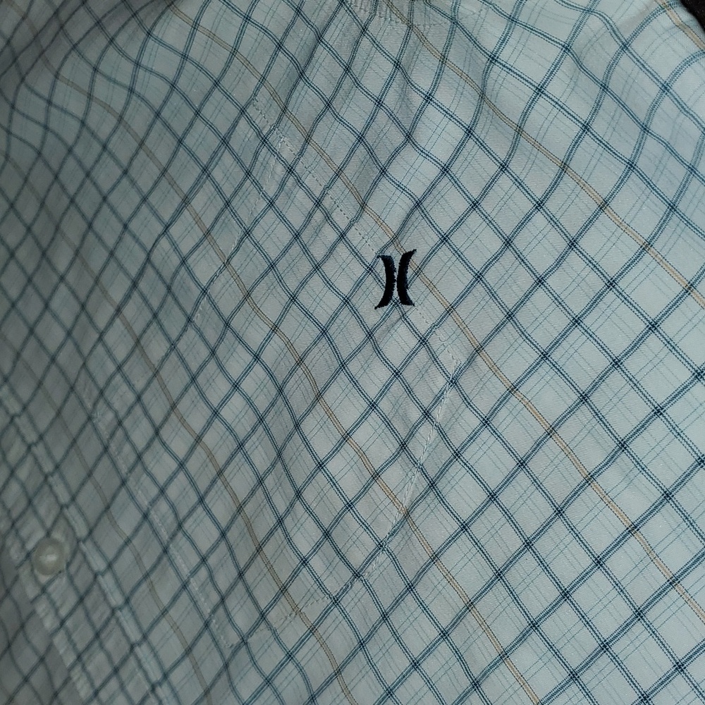 Hurely Buttondown - Picture 4 of 12